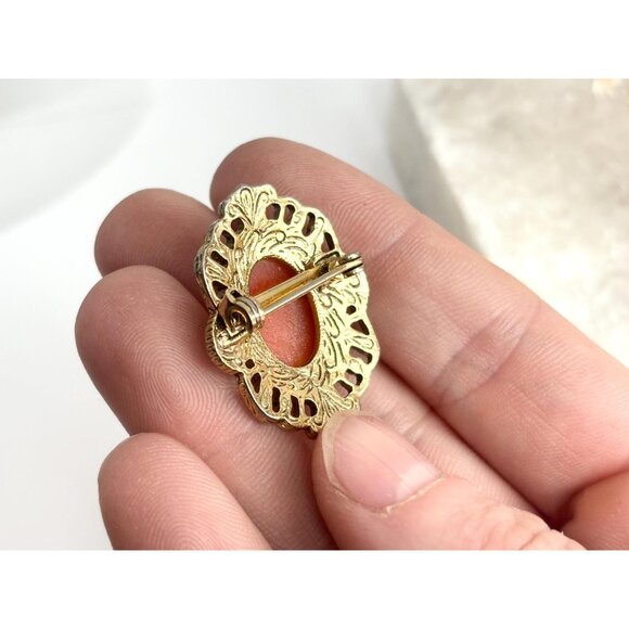 Faux Cameo Victorian Style Profiled Lady Oval Costume Jewelry Brooch | Lapel Pin - Picture 6 of 10